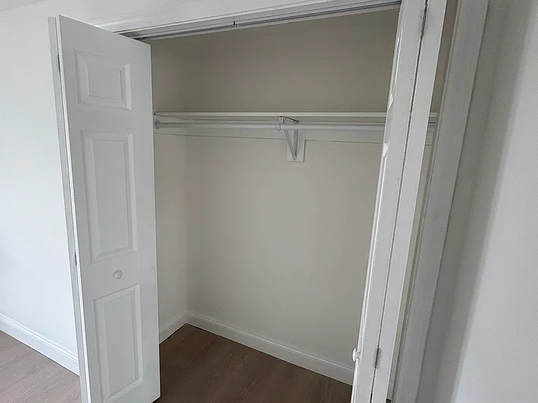 105 Beacon Ave #1 — Photo 23