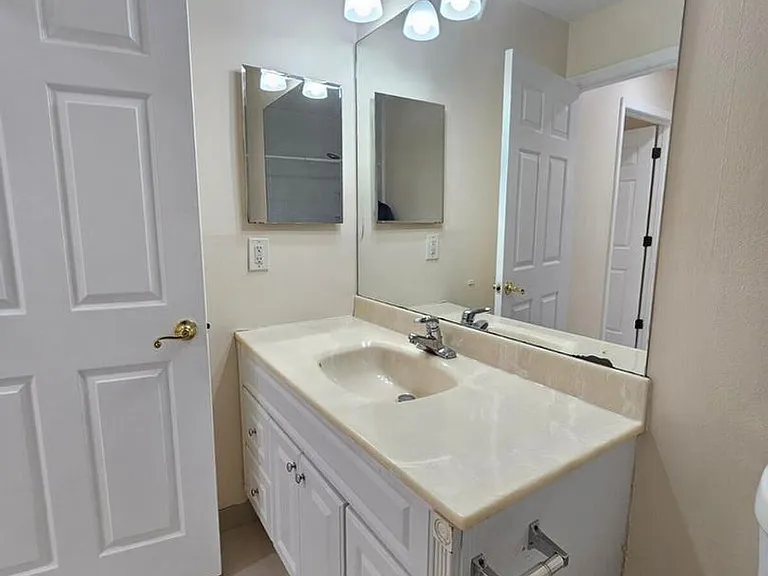 480 Hardwood Pl — Photo 13