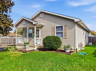 1218 Wilcox St, Joliet, IL 60435