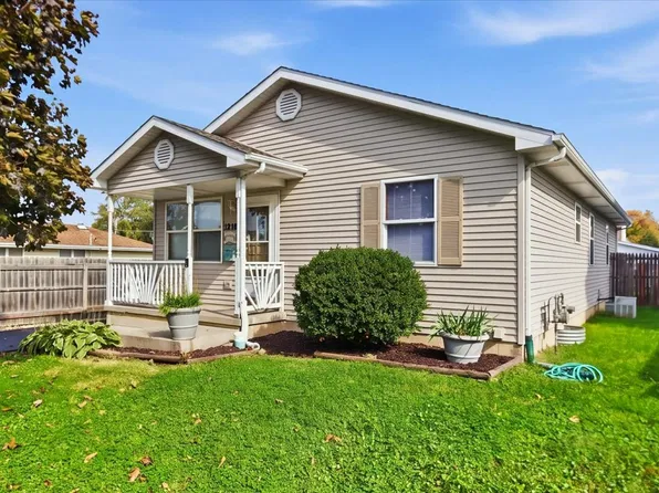 1218 Wilcox St, Joliet, IL 60435