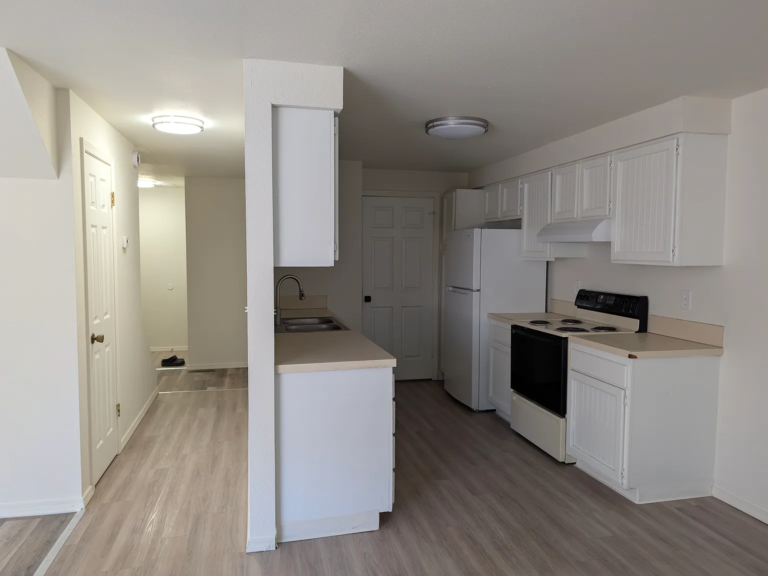 3 bed, 1320 sqft, $1,950 — Photo 3