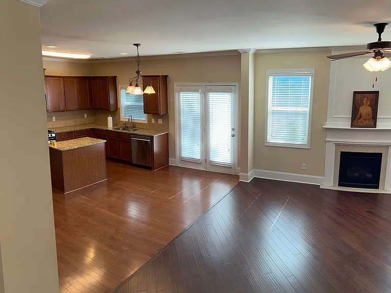 260 Mulberry Dr — Photo 16