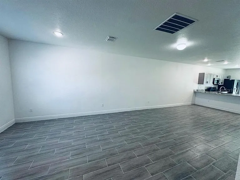 309 Clermont Dr #B — Photo 5