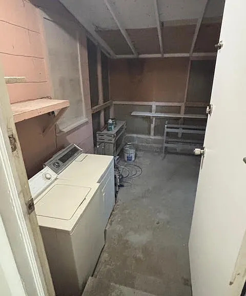 1615 Lewis Ave — Photo 5