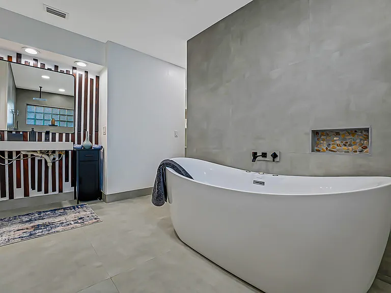 532 N Palmway — Photo 40