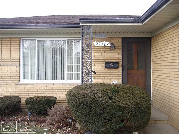 2nd image of 27307 El Capitan Dr