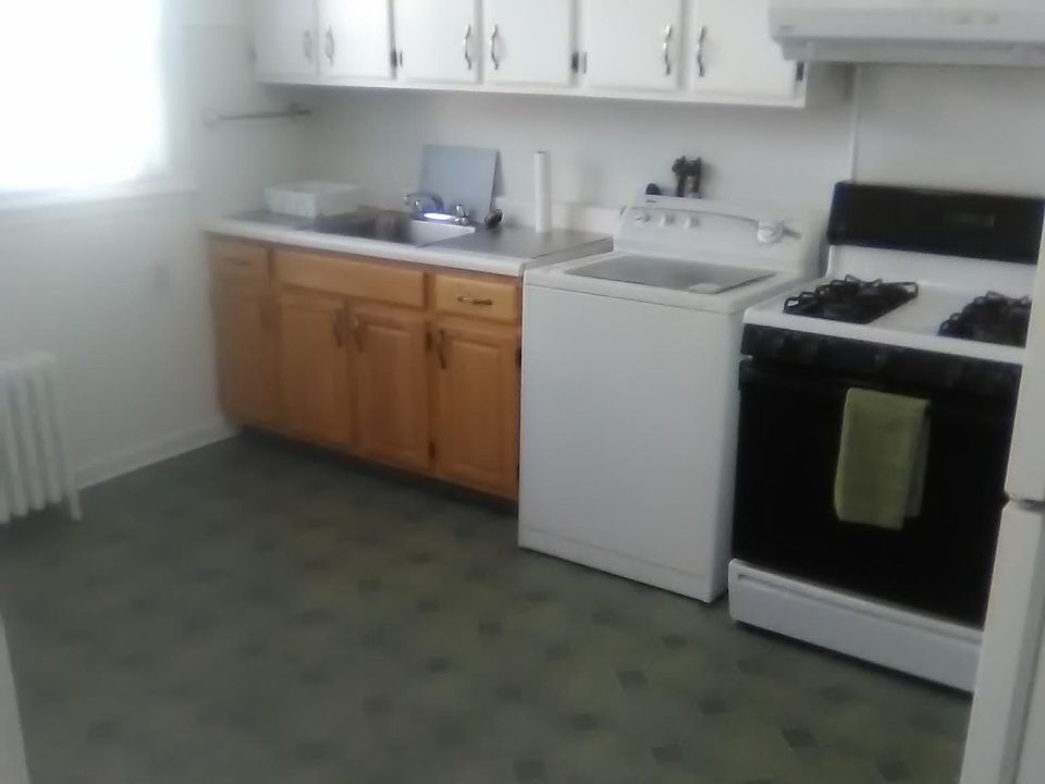 Kitchen with Washer