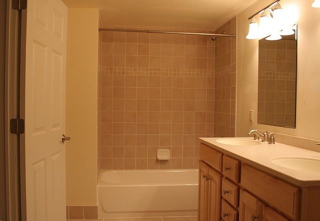 2nd image of 411 Manchester Ave APT 307