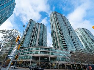 16 Yonge St #608, Toronto, ON M5E 2A3