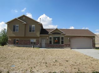 183 N New Saddle Dr, Stockton, UT 84071