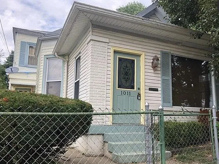 1011 E Breckinridge St — Photo 1