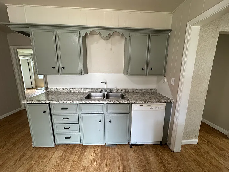 3416 S Liberty Ave — Photo 5