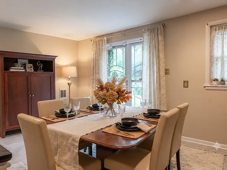 6034 Chesterbrook Rd #B — Photo 11