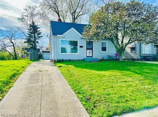4412 Parkton Dr, Warrensville Heights, OH