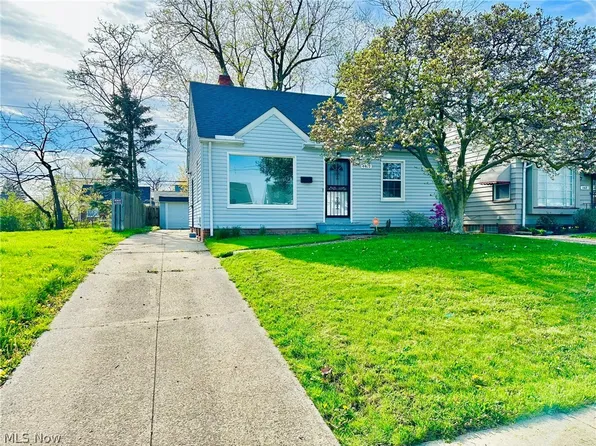 4412 Parkton Dr, Warrensville Heights, OH 44128