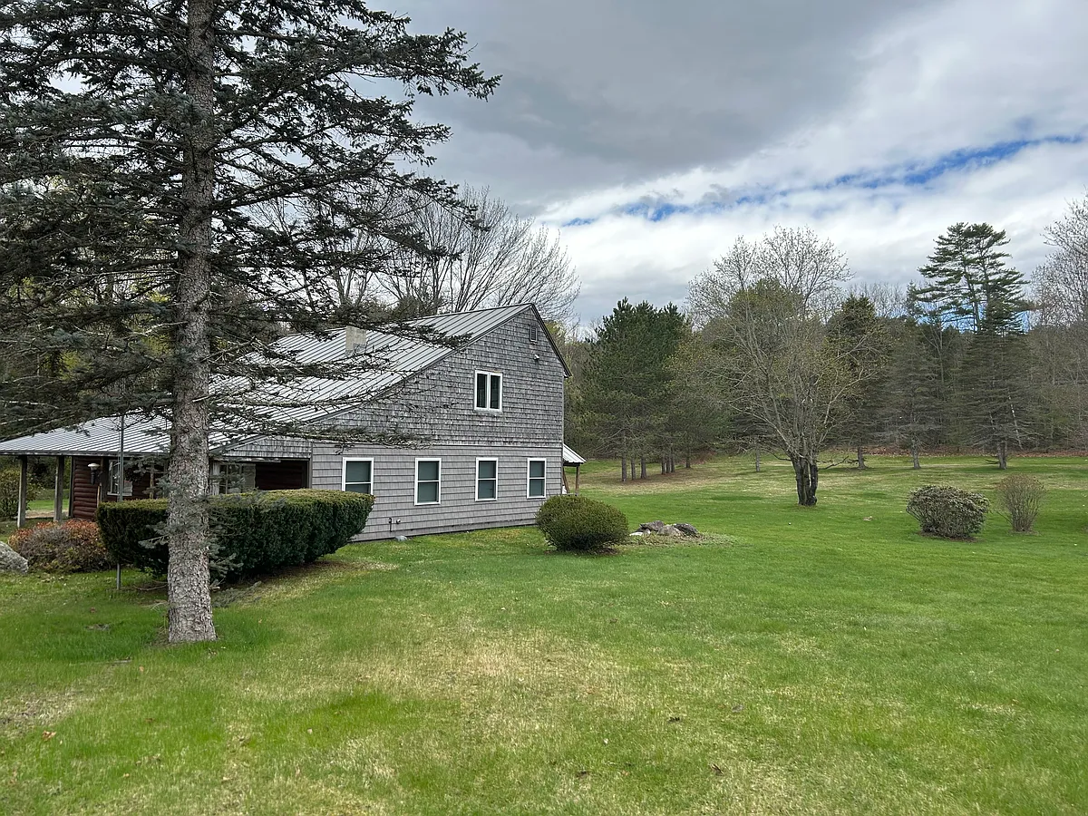 Building Photo - 1373 US Route 3