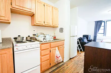 Rented by City Connections Realty