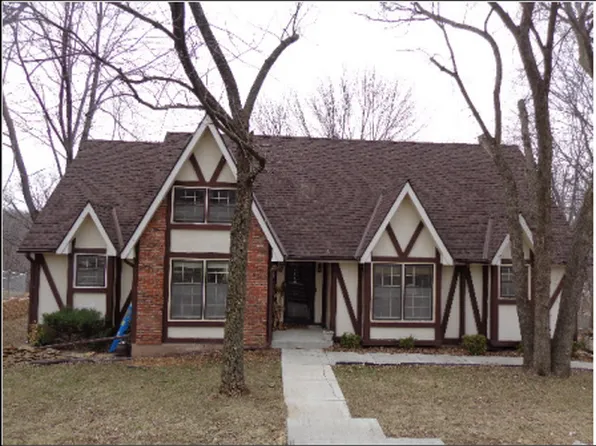 6608 NW 67th Ter, Kansas City, MO 64151