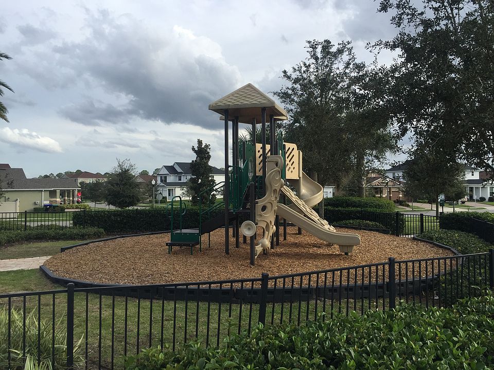 community tot park