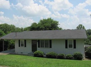 275 Lawrence Dr, Rossville, GA 30741