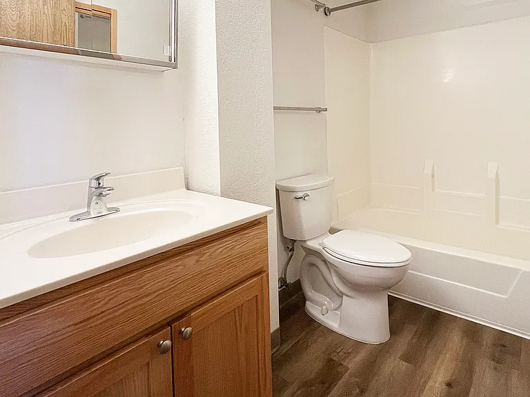 Cherry Ridge Apartments — Photo 9