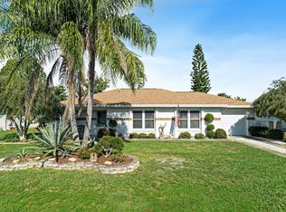 205 E Cedarwood Cir, Kissimmee, FL 34743