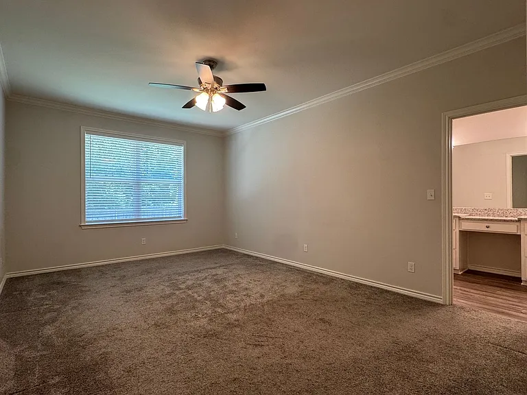 3704-3784 Cottage Park Cir — Photo 20