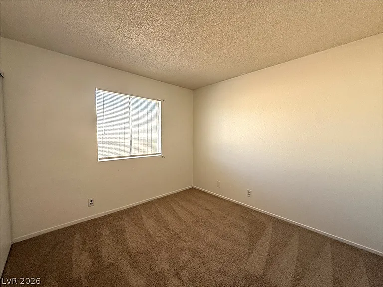 2220 La Sombra St — Photo 14