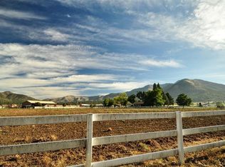900 Hamilton Rd, Jacksonville, OR 97530