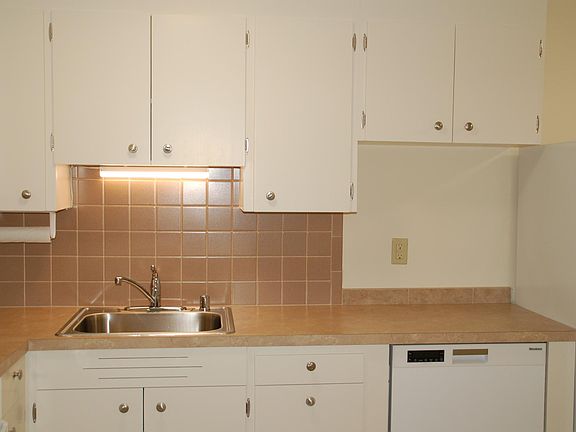 4th image of 2268 14th Ave W APT 202