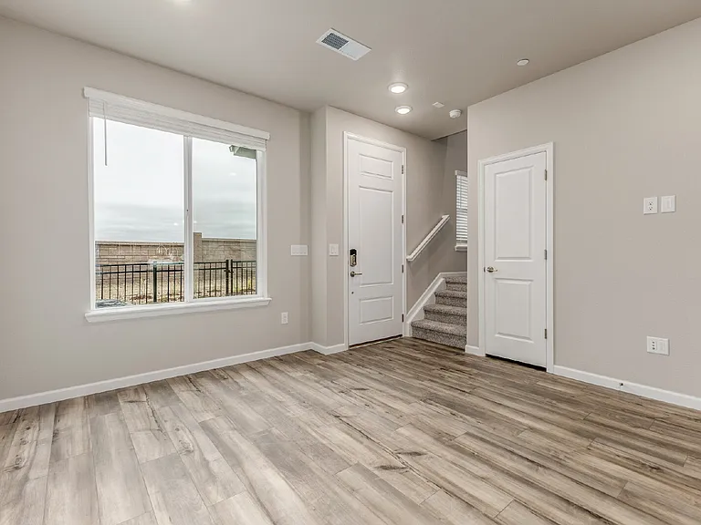 6770 Merseyside Ln — Photo 4