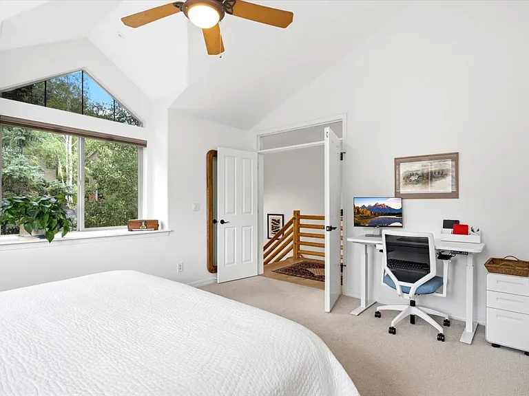 7435 Brook Hollow Loop Rd — Photo 15