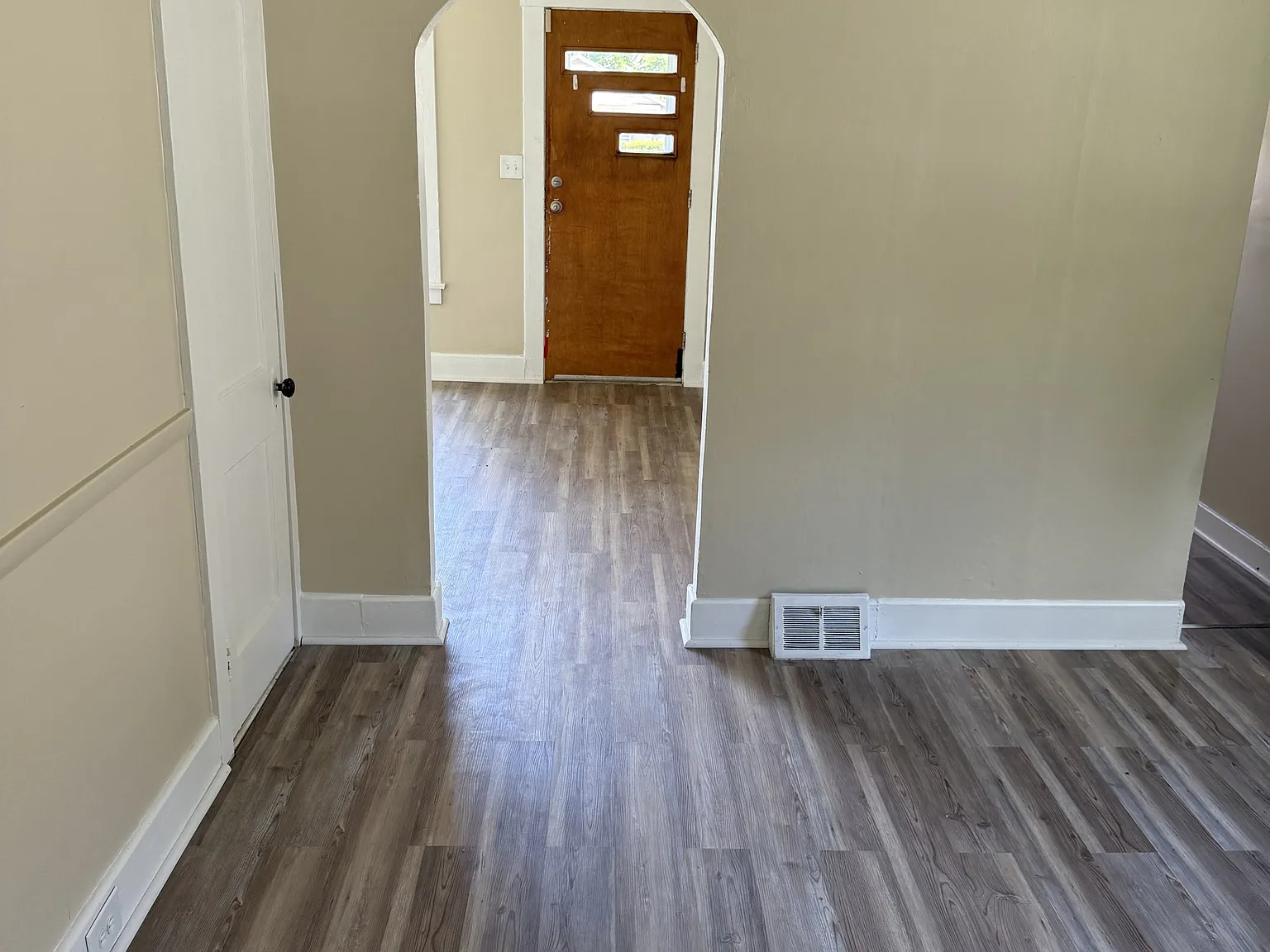 25 South Osborn Avenue - 1 — Photo 3