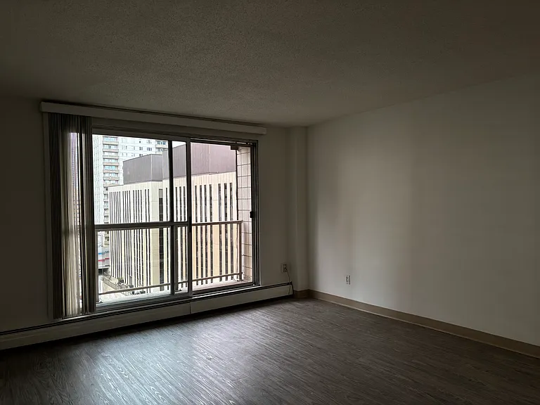 820 5th Ave SW — Photo 10