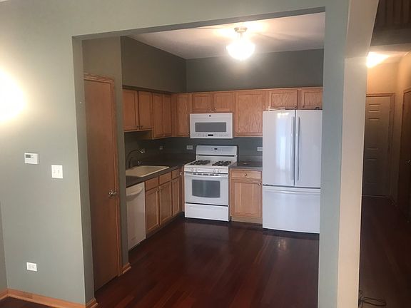 New paint throughout 