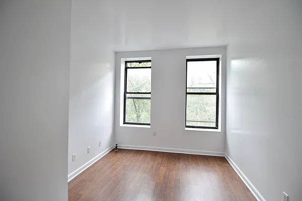 Rented by Julianna Realty Corp | media 23