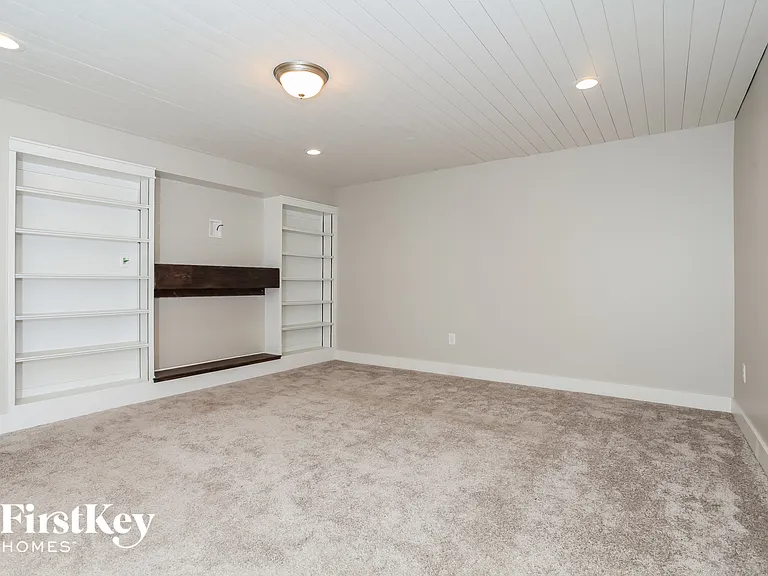 3962 Snowcreek Dr — Photo 6