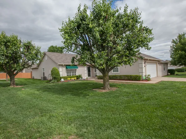 8303 S 84th Pl E, Tulsa, OK 74133
