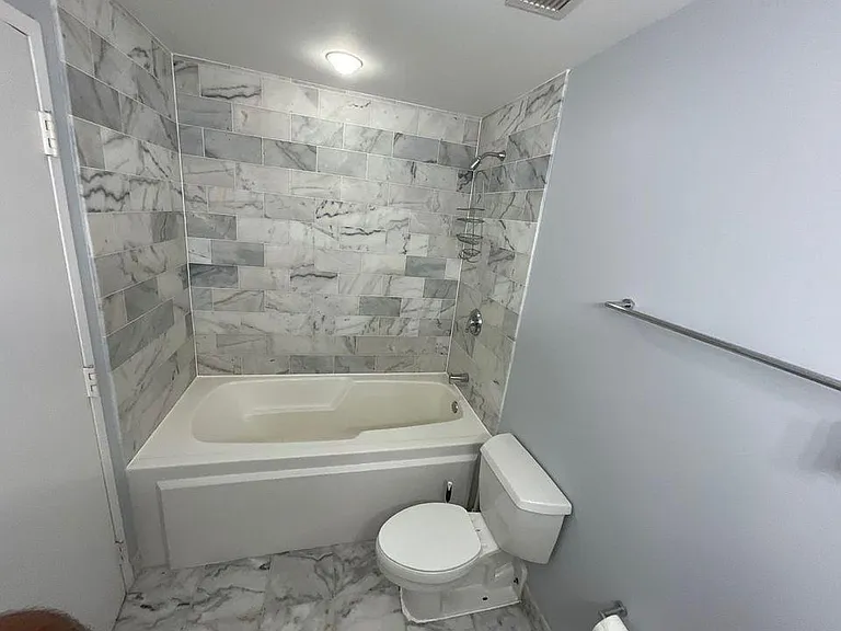 5 N Wabash Ave #1401 — Photo 28