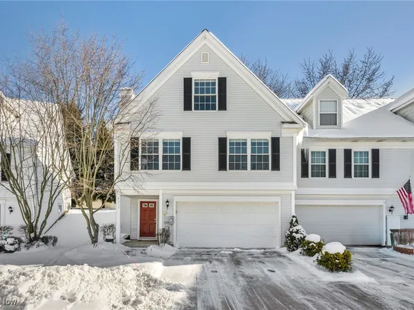 5111 Atterbury Ln, Stow, OH 44224