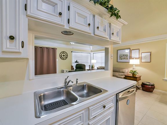 4th image of 15926 Spring Forest Dr