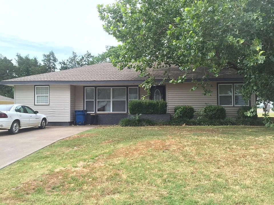 2223 W Arrowhead Dr #2223
