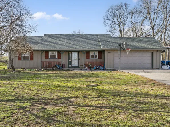 206 Plum Street, Sparta, MO 65753