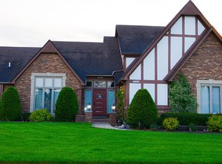 46661 Fields Dr, Shelby Township, MI 48315