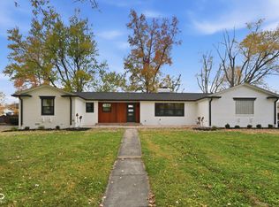 6828 Grosvenor Pl, Indianapolis, IN 46220