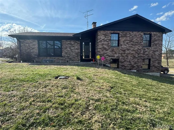 701 S Ridge Ave, Steeleville, IL 62288