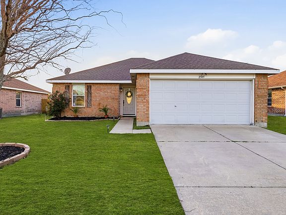 2nd image of 2505 Mitchell Ln