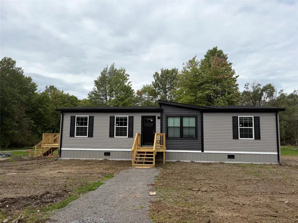 1990 Sunrise St, Jamestown, PA 16134