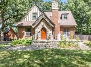 5921 N Waterbury Rd, Des Moines, IA 50312