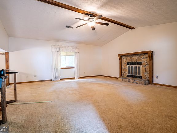 3rd image of 724 Ridge Ave